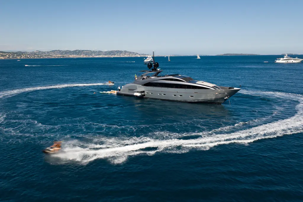 MATSU 2007 ISA 120 Sport Yacht For Sale in Cannes MATSU 2007 ISA 120 Sport Yacht For Sale in Cannes