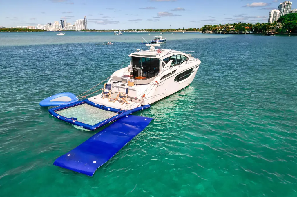 TEO 2023 Cruisers Yachts 42 Cantius Yacht For Sale in Fort Lauderdale FL