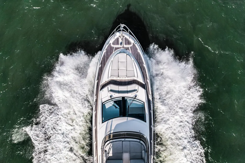 YAN GE 2018 Sea Ray L590 Fly Yacht For Sale in Fort Lauderdale FL YAN GE 2018 Sea Ray L590 Fly Yacht For Sale in Fort Lauderdale FL
