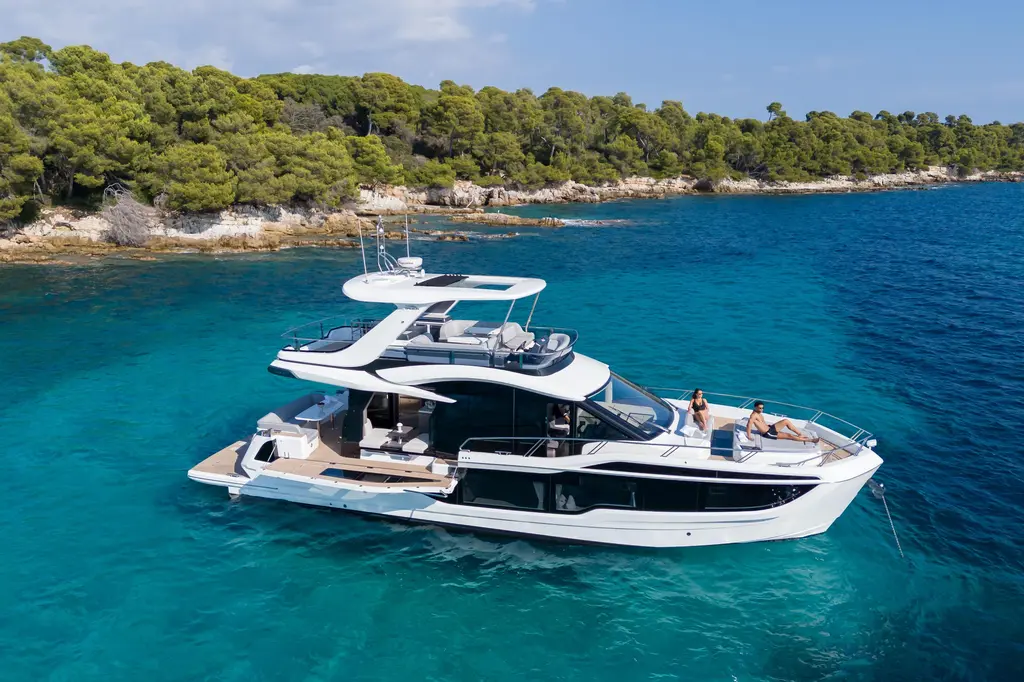  2026 Galeon 560 Fly Yacht For Sale in Mandelieu-la-Napoule 