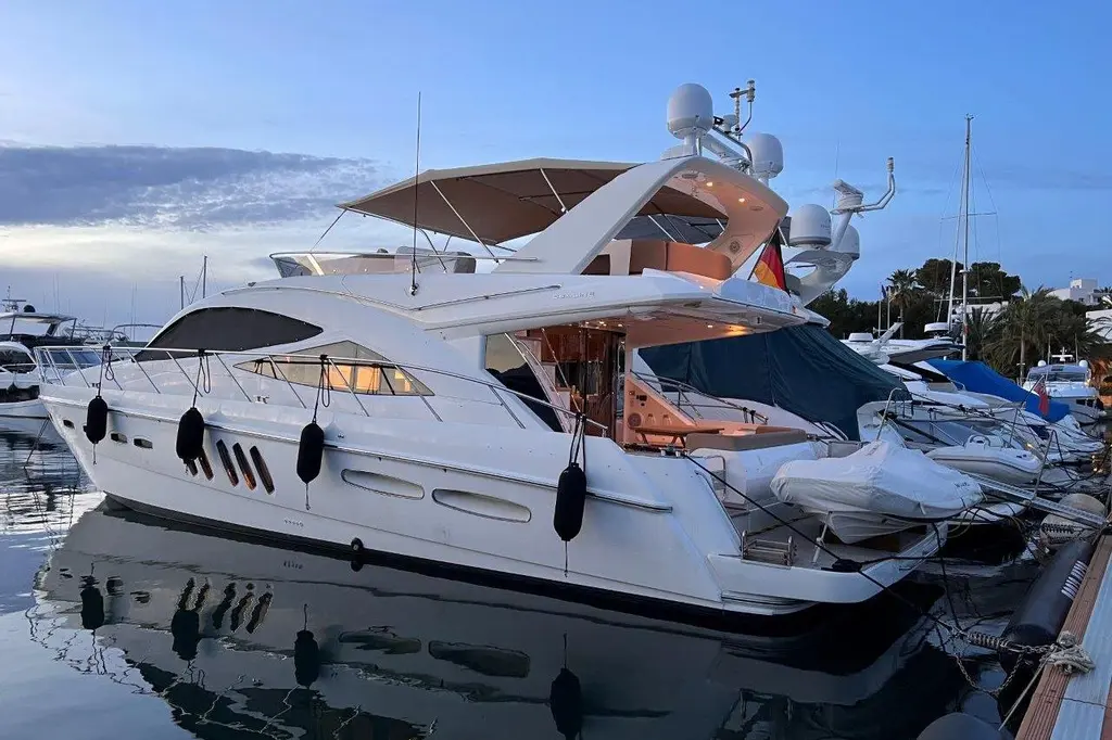 2009 Sealine T60 Yacht For Sale in Maó 2009 Sealine T60 Yacht For Sale in Maó