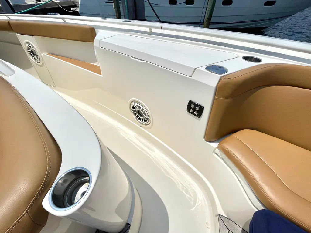 SUSHI HUNTER 2020 Scout 530 LXF Yacht For Sale in Miami FL SUSHI HUNTER 2020 Scout 530 LXF Yacht For Sale in Miami FL