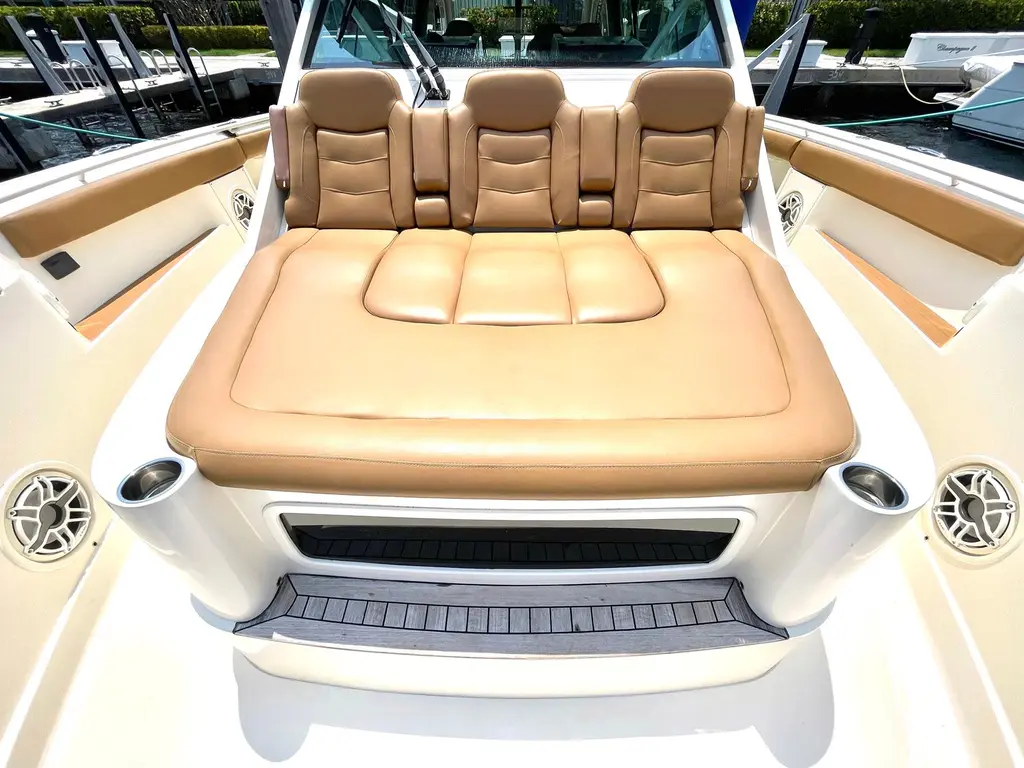 SUSHI HUNTER 2020 Scout 530 LXF Yacht For Sale in Miami FL SUSHI HUNTER 2020 Scout 530 LXF Yacht For Sale in Miami FL