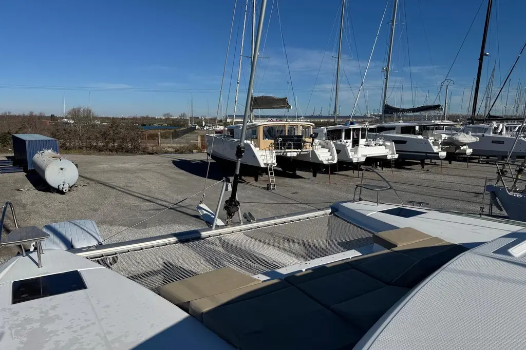 ASTRÉA 42 2018 Fountaine Pajot Astrea 42 Catamaran Yacht For Sale in Marseille 13 ASTRÉA 42 2018 Fountaine Pajot Astrea 42 Catamaran Yacht For Sale in Marseille 13