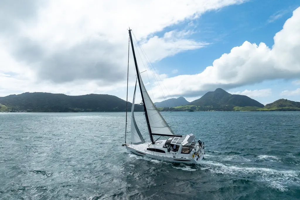 Elvira 2010 Feeling 52 Yacht For Sale in One Tree Point Elvira 2010 Feeling 52 Yacht For Sale in One Tree Point