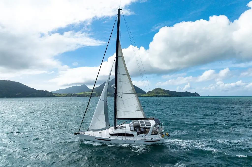 Elvira 2010 Feeling 52 Yacht For Sale in One Tree Point Elvira 2010 Feeling 52 Yacht For Sale in One Tree Point