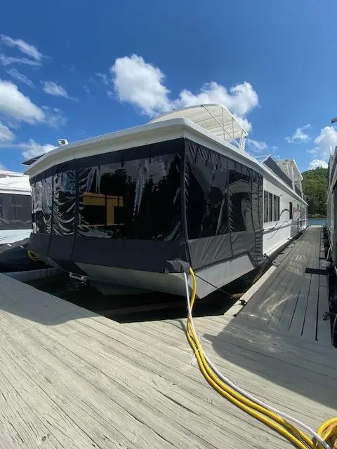  2006 Fantasy Houseboat Yacht For Sale in Monroe TN