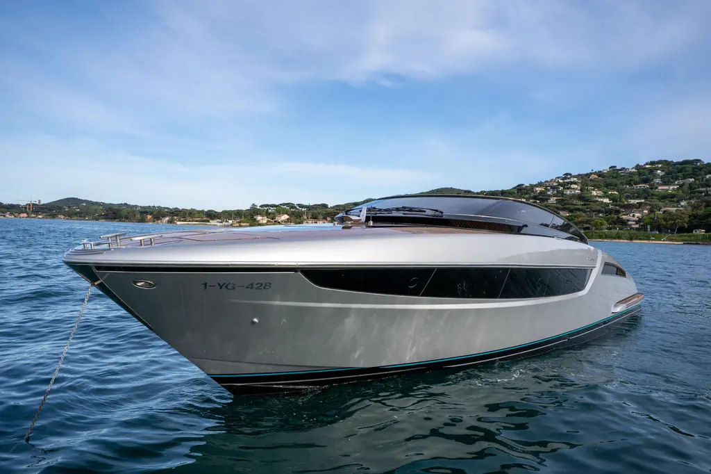 2020 Riva 48' Dolceriva Yacht For Sale in Cogolin 83 2020 Riva 48' Dolceriva Yacht For Sale in Cogolin 83