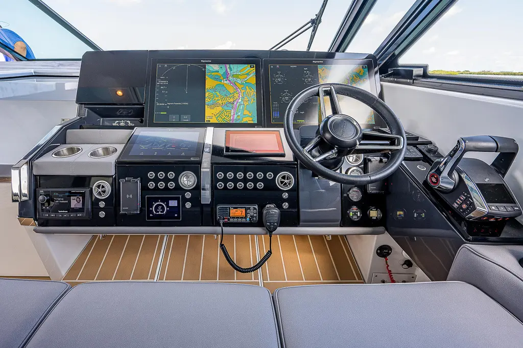 Legacy 2022 Formula 500 Super Sport Crossover Yacht For Sale in Marco Island FL Legacy 2022 Formula 500 Super Sport Crossover Yacht For Sale in Marco Island FL