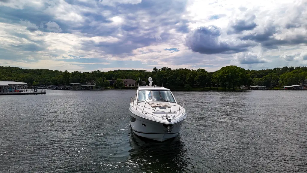 2017 Regal 53 Sport Coupe Yacht For Sale in Osage Beach MO 2017 Regal 53 Sport Coupe Yacht For Sale in Osage Beach MO