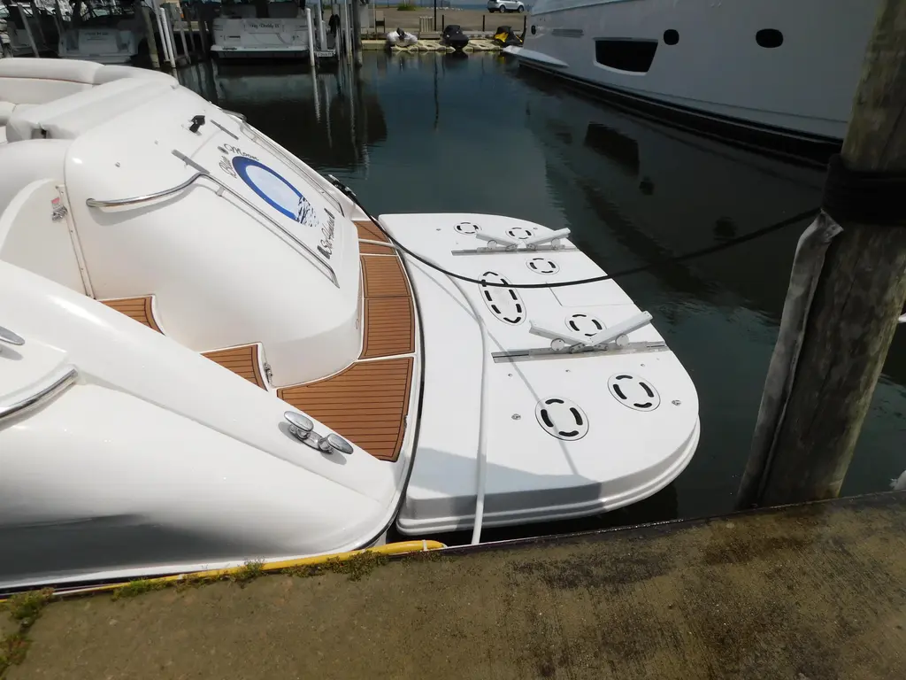 2004 Sea Ray 60 Sundancer Yacht For Sale in Saint Clair Shores MI 2004 Sea Ray 60 Sundancer Yacht For Sale in Saint Clair Shores MI