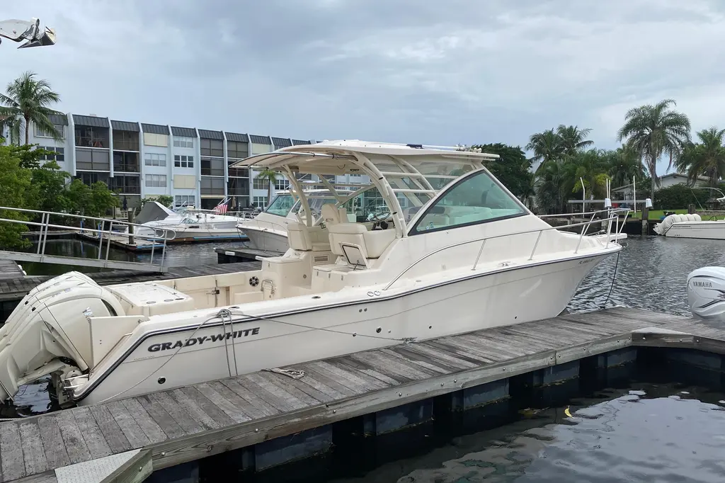 2022 Grady-White Express 370 Yacht For Sale in Pompano Beach FL 2022 Grady-White Express 370 Yacht For Sale in Pompano Beach FL