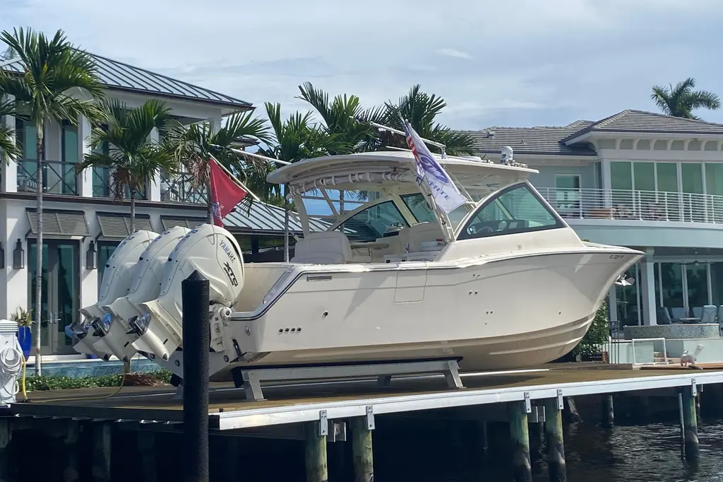 2024 Grady-White Freedom 375 Yacht For Sale in Pompano Beach FL 2024 Grady-White Freedom 375 Yacht For Sale in Pompano Beach FL
