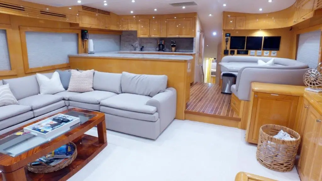 JOLLEY ROGER 2006 Hatteras Enclosed Bridge Yacht For Sale in Fort Lauderdale FL JOLLEY ROGER 2006 Hatteras Enclosed Bridge Yacht For Sale in Fort Lauderdale FL