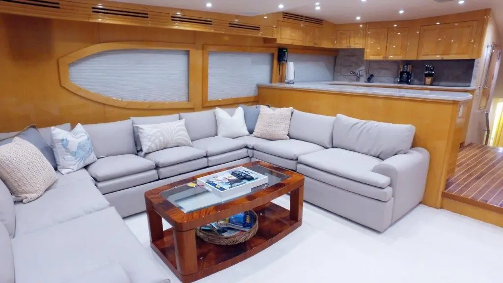 JOLLEY ROGER 2006 Hatteras Enclosed Bridge Yacht For Sale in Fort Lauderdale FL JOLLEY ROGER 2006 Hatteras Enclosed Bridge Yacht For Sale in Fort Lauderdale FL
