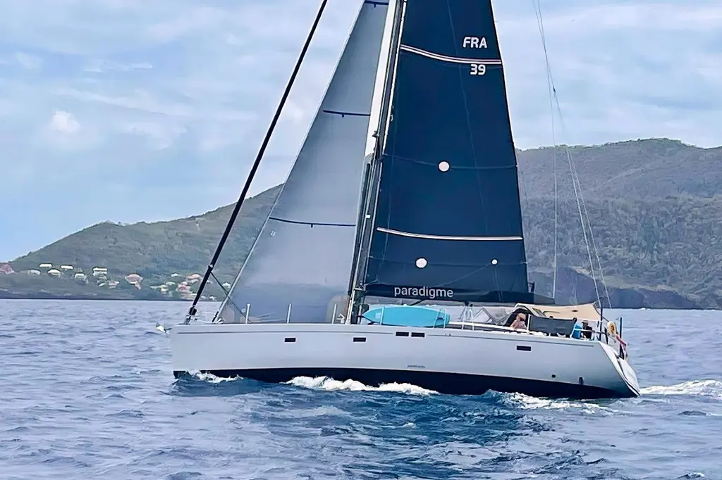 CNB 60 2013 CNB BORDEAUX 60 Yacht For Sale in Le Lavandou 83 CNB 60 2013 CNB BORDEAUX 60 Yacht For Sale in Le Lavandou 83