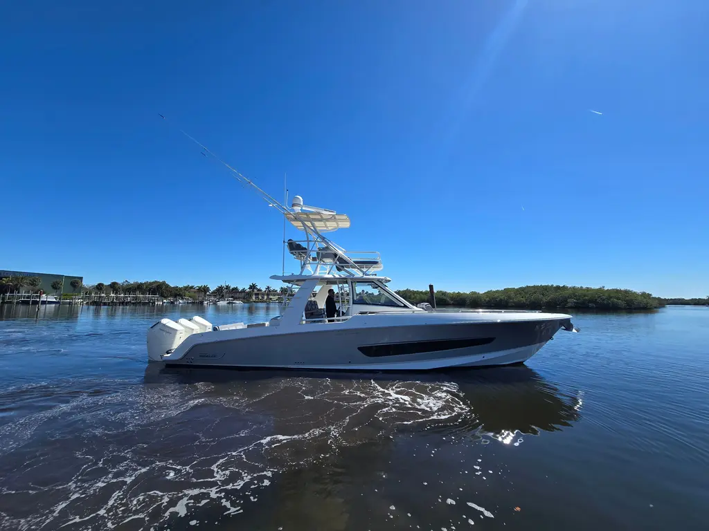 2023 Boston Whaler 420 Outrage Yacht For Sale in Stuart FL 2023 Boston Whaler 420 Outrage Yacht For Sale in Stuart FL