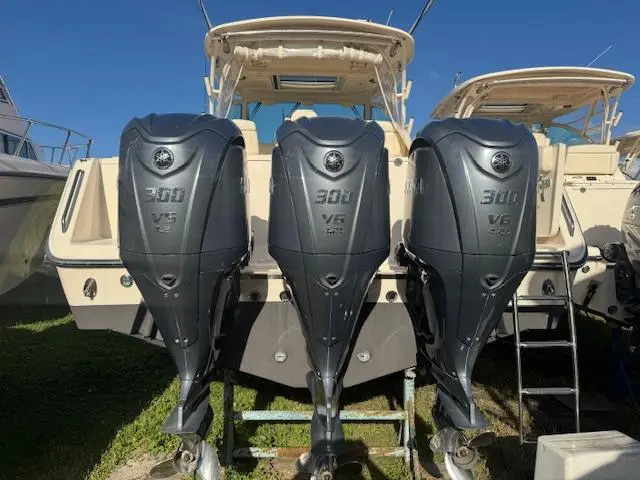 2021 Grady-White Express 370 Yacht For Sale in Pompano Beach FL 2021 Grady-White Express 370 Yacht For Sale in Pompano Beach FL