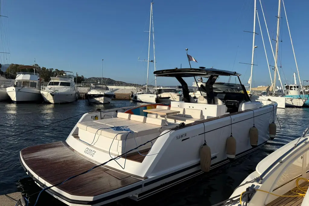 GEORGE 2024 Pardo Yachts 43 Yacht For Sale in Cogolin 83 GEORGE 2024 Pardo Yachts 43 Yacht For Sale in Cogolin 83