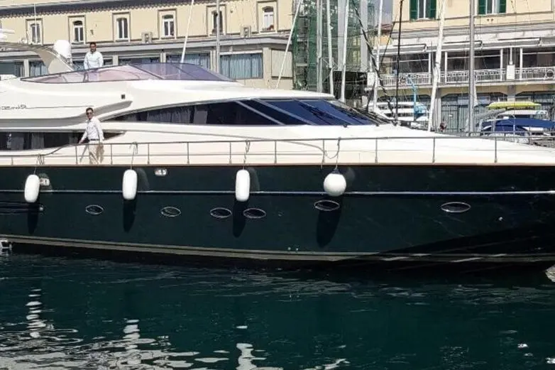 Zia Canaia 2001 Riva 80' Opera Yacht For Sale in Naples IT-NA Zia Canaia 2001 Riva 80' Opera Yacht For Sale in Naples IT-NA