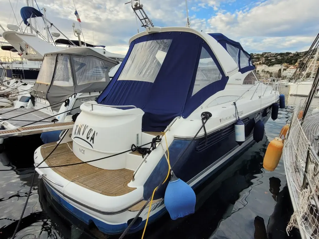 RMVCA 2004 Fairline Targa 43 Yacht For Sale in Hyères 83 RMVCA 2004 Fairline Targa 43 Yacht For Sale in Hyères 83