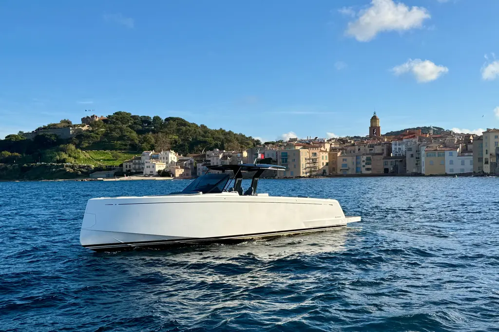 KING MOUSS 2020 Pardo Yachts 43 Yacht For Sale in Cogolin 83 KING MOUSS 2020 Pardo Yachts 43 Yacht For Sale in Cogolin 83
