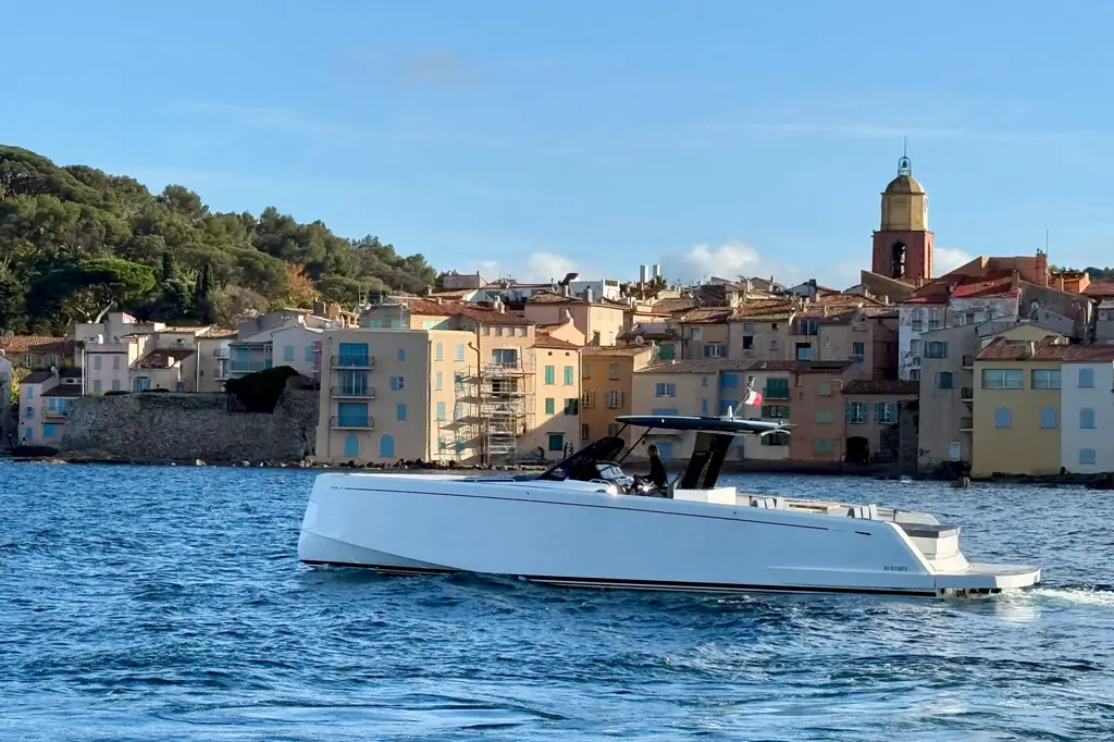KING MOUSS 2020 Pardo Yachts 43 Yacht For Sale in Cogolin 83 KING MOUSS 2020 Pardo Yachts 43 Yacht For Sale in Cogolin 83
