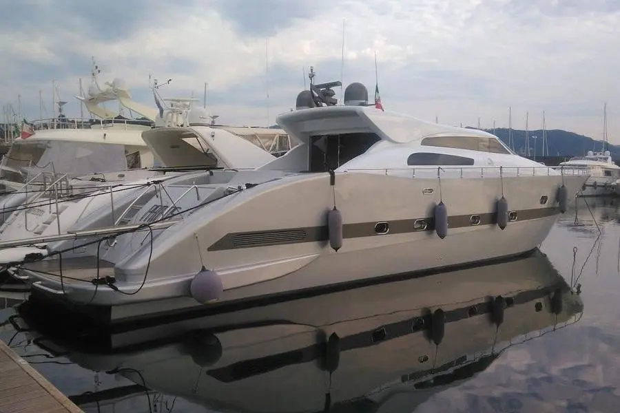 Pathos 2006 Tecnomar Velvet 83 Yacht For Sale in La Spezia IT-SP