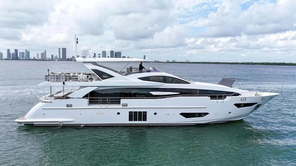  2017 Azimut Grande 30M Yacht For Sale in Miami FL