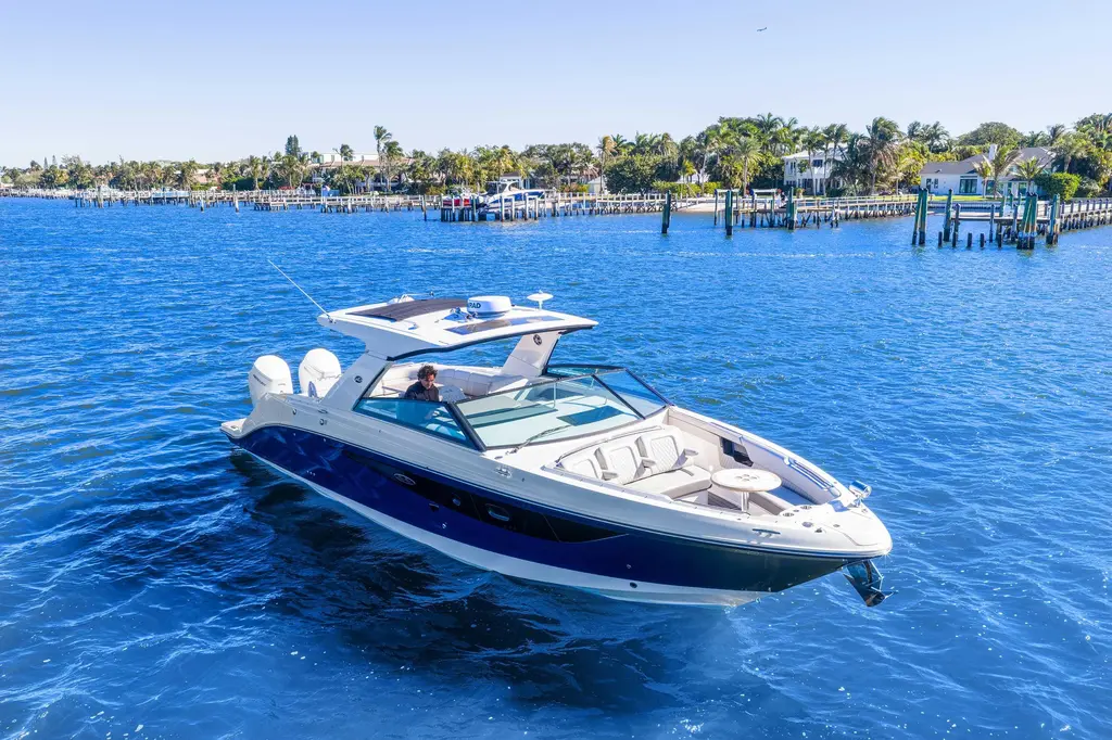 2023 Sea Ray SLX 400 Yacht For Sale in Manalapan FL 2023 Sea Ray SLX 400 Yacht For Sale in Manalapan FL