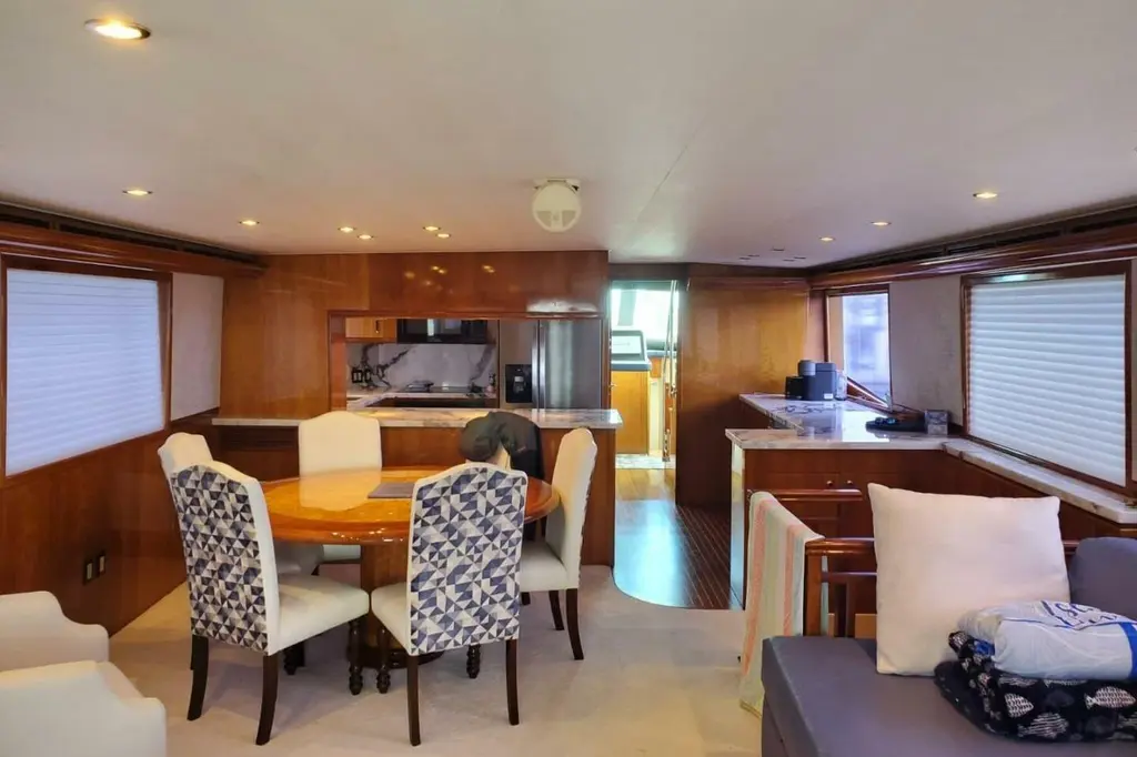 Island Dancer 2000 Hatteras 75 Sport Deck Motor Yacht Yacht For Sale in Fort Lauderdale FL Island Dancer 2000 Hatteras 75 Sport Deck Motor Yacht Yacht For Sale in Fort Lauderdale FL