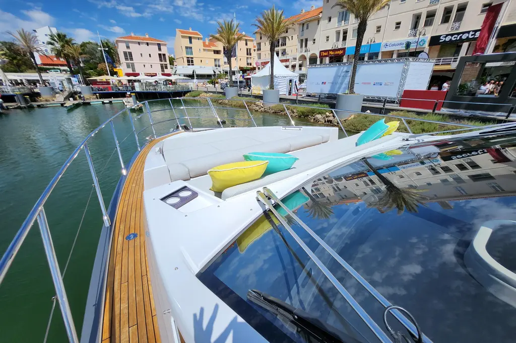 2022 Azimut S6 Yacht For Sale in Vilamoura 2022 Azimut S6 Yacht For Sale in Vilamoura