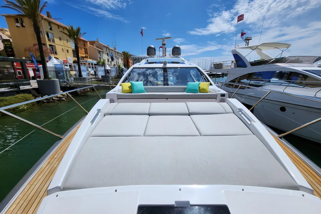 2022 Azimut S6 Yacht For Sale in Vilamoura 2022 Azimut S6 Yacht For Sale in Vilamoura