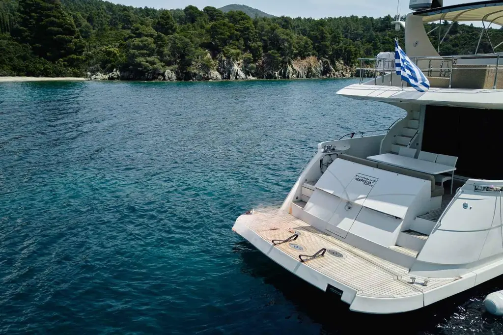 MARKISIA 2010 Marquis 720 Flybridge Yacht For Sale in Thessaloniki MARKISIA 2010 Marquis 720 Flybridge Yacht For Sale in Thessaloniki