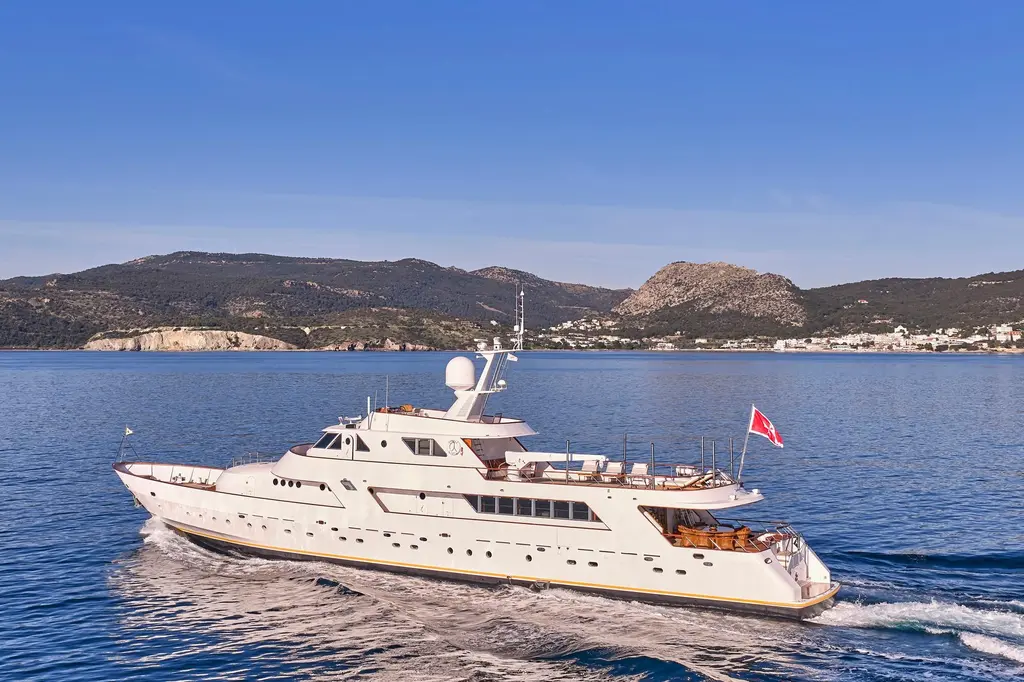 Madame Thelma 1975 CRN 40 Yacht For Sale in Piraeus Madame Thelma 1975 CRN 40 Yacht For Sale in Piraeus