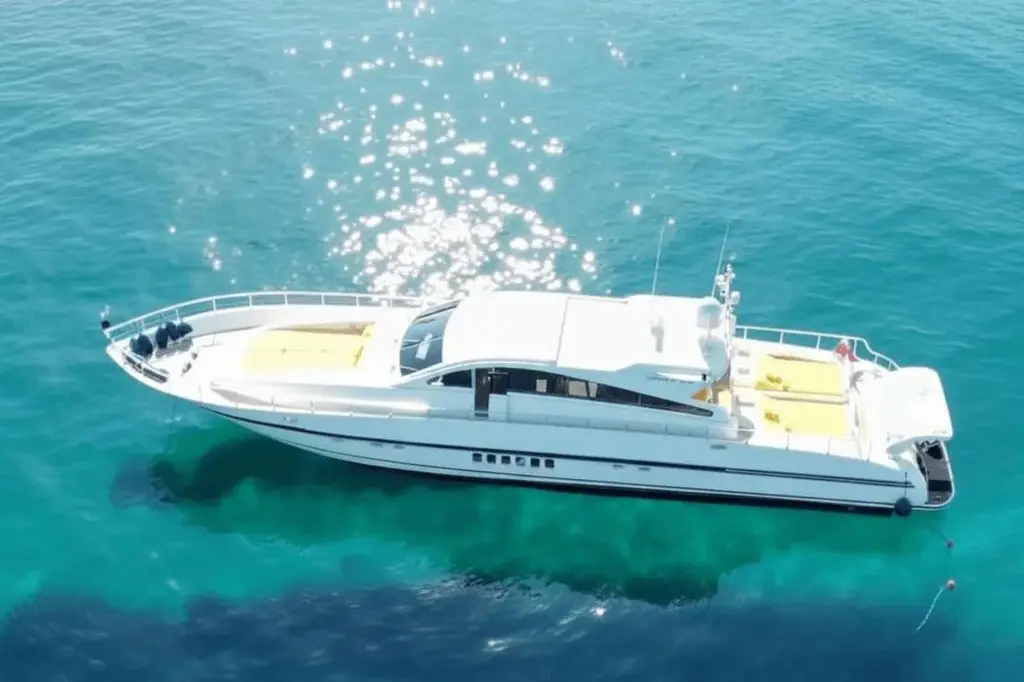 2000 Arno Leopard 27 Yacht For Sale in Nice 2000 Arno Leopard 27 Yacht For Sale in Nice