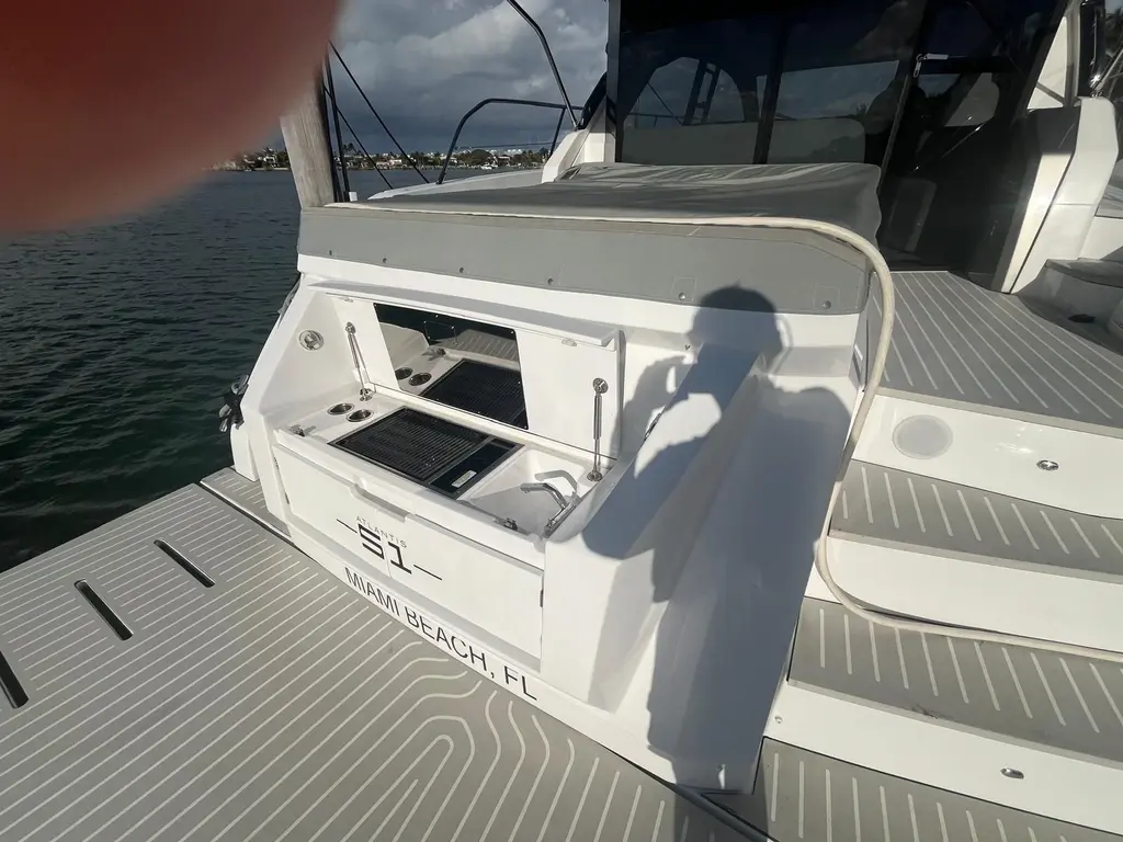 2025 Azimut Atlantis 51 Yacht For Sale in Miami FL 2025 Azimut Atlantis 51 Yacht For Sale in Miami FL