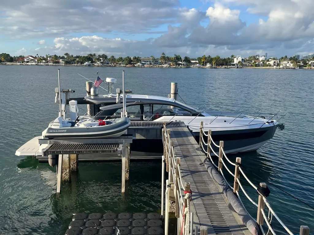 2025 Azimut Atlantis 51 Yacht For Sale in Miami FL 2025 Azimut Atlantis 51 Yacht For Sale in Miami FL