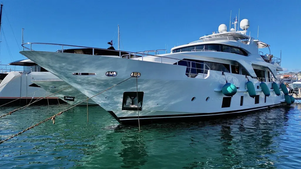 2013 Benetti Delfino 93' Yacht For Sale in Mare Adriatico 2013 Benetti Delfino 93' Yacht For Sale in Mare Adriatico