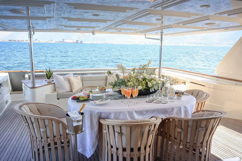 2003 Custom Line Navetta 30 Yacht For Sale in Mare Adriatico 2003 Custom Line Navetta 30 Yacht For Sale in Mare Adriatico