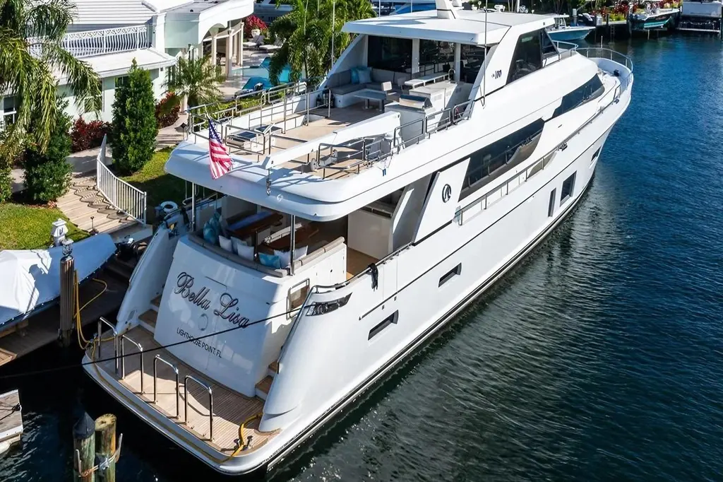 BELLA LISA 2020 Ocean Alexander 100 Skylounge Megayacht Yacht For Sale in Lighthouse Point FL BELLA LISA 2020 Ocean Alexander 100 Skylounge Megayacht Yacht For Sale in Lighthouse Point FL