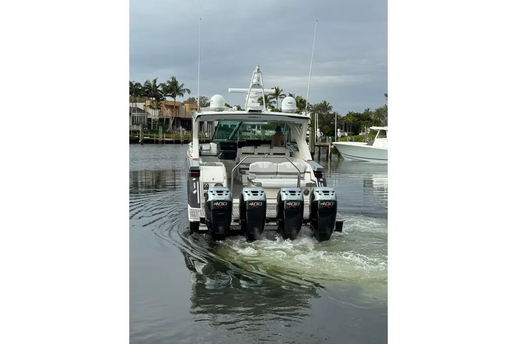 2018 Formula 430 Super Sport Crossover Yacht For Sale in Fort Lauderdale FL 2018 Formula 430 Super Sport Crossover Yacht For Sale in Fort Lauderdale FL
