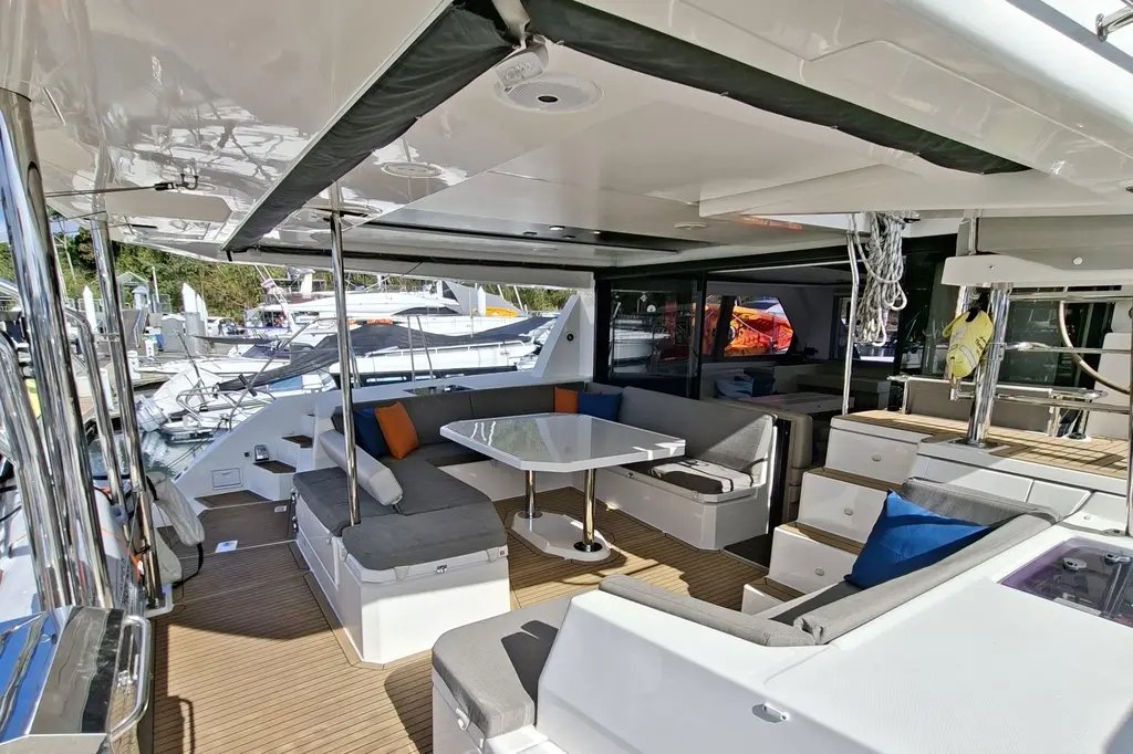 SECOND SET 2018 Leopard 45 Yacht For Sale in Phuket SECOND SET 2018 Leopard 45 Yacht For Sale in Phuket