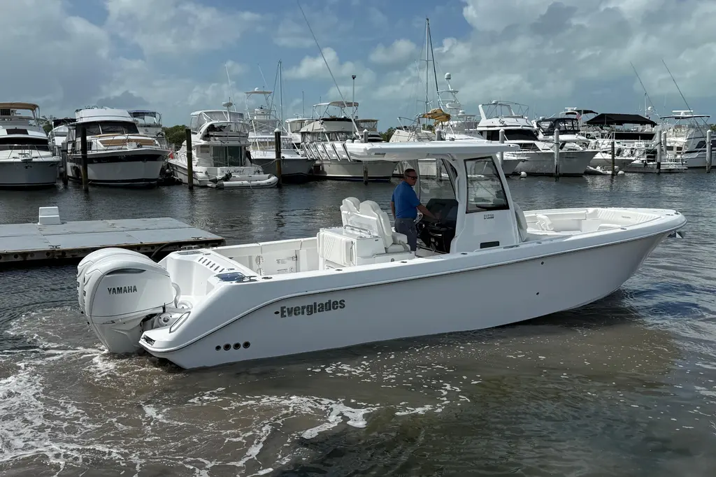2026 Everglades 315 Center Console Yacht For Sale in Key Largo FL 2026 Everglades 315 Center Console Yacht For Sale in Key Largo FL