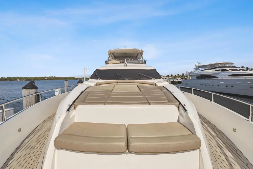 2014 Sunseeker Manhattan 73 Yacht For Sale in Miami Beach FL 2014 Sunseeker Manhattan 73 Yacht For Sale in Miami Beach FL