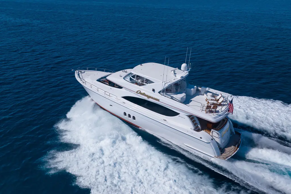 OUTRAGEOUS 2005 Hatteras 80 Motor Yacht Yacht For Sale in Palm Beach FL OUTRAGEOUS 2005 Hatteras 80 Motor Yacht Yacht For Sale in Palm Beach FL