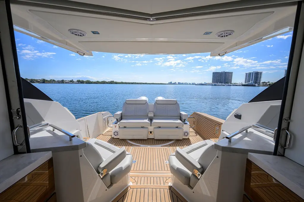 2022 Tiara Yachts 43 LE Yacht For Sale in North Palm Beach FL 2022 Tiara Yachts 43 LE Yacht For Sale in North Palm Beach FL