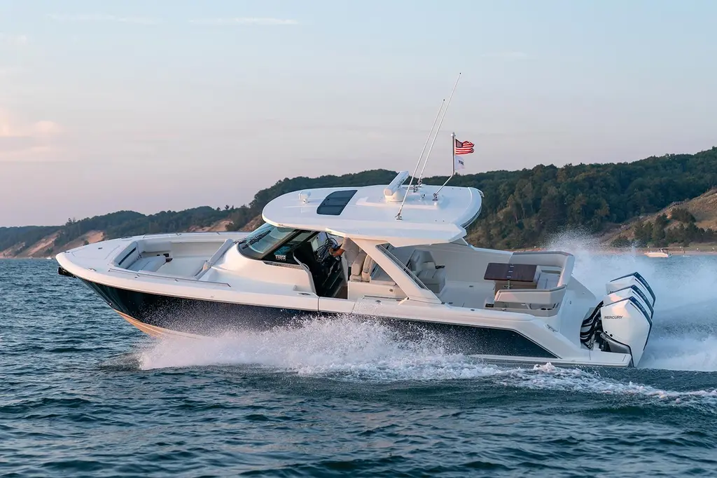 2025 Tiara Yachts 38 LS Yacht For Sale in Bristol RI 2025 Tiara Yachts 38 LS Yacht For Sale in Bristol RI