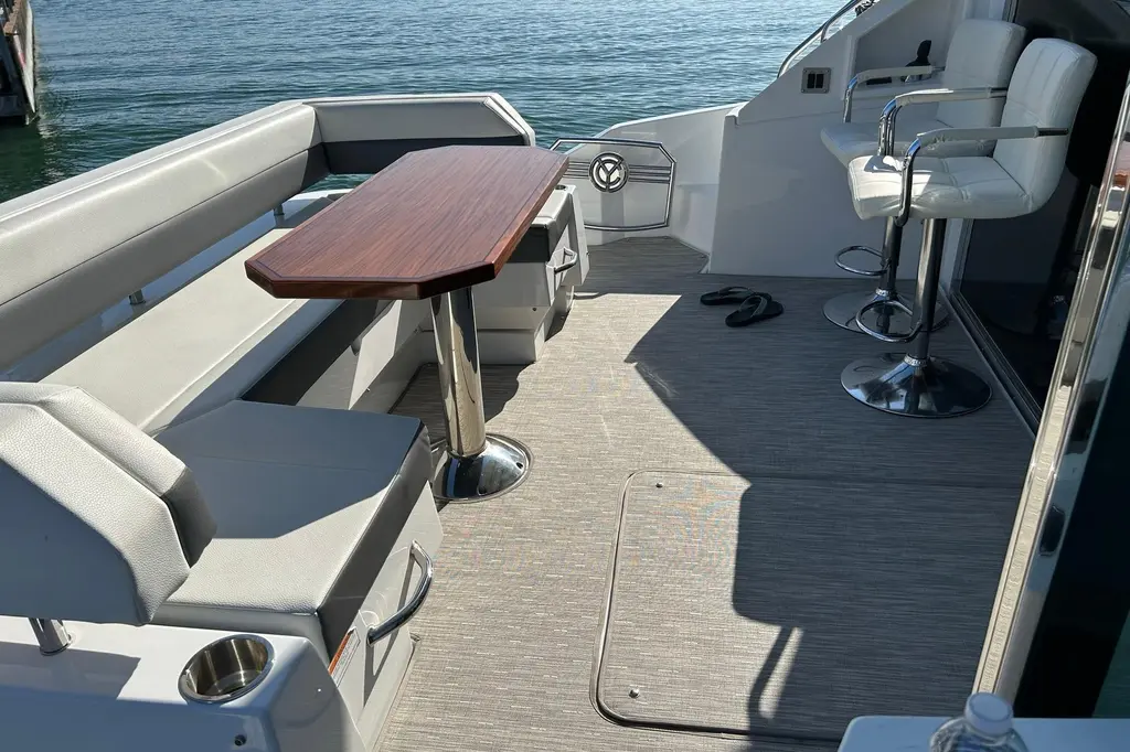 2021 Cruisers Yachts 50 Cantius 2021 Cruisers Yachts 50 Cantius Yacht For Sale in Austin TX 2021 Cruisers Yachts 50 Cantius 2021 Cruisers Yachts 50 Cantius Yacht For Sale in Austin TX