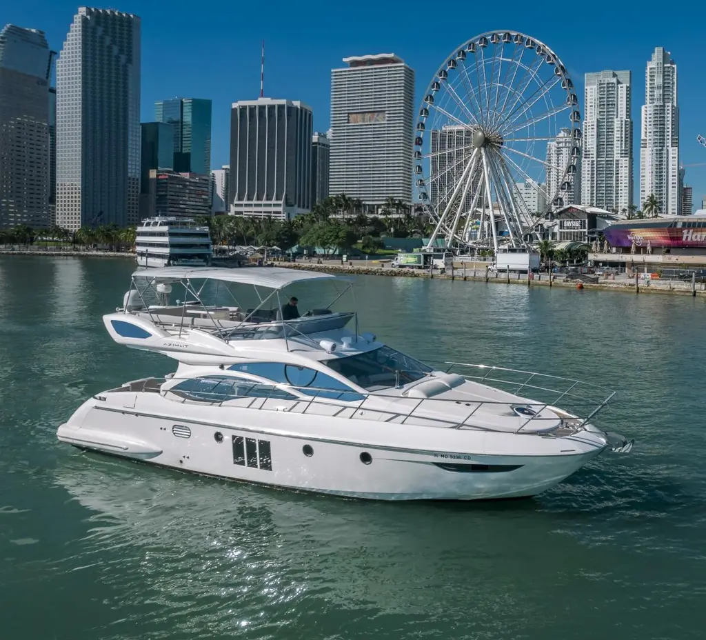 PRIME TIME 2011 Azimut 48 Flybridge Yacht For Sale in Miami Beach FL PRIME TIME 2011 Azimut 48 Flybridge Yacht For Sale in Miami Beach FL